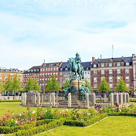 Apartment Balcony Apt - Center, 50m To The Metro Copenhagen